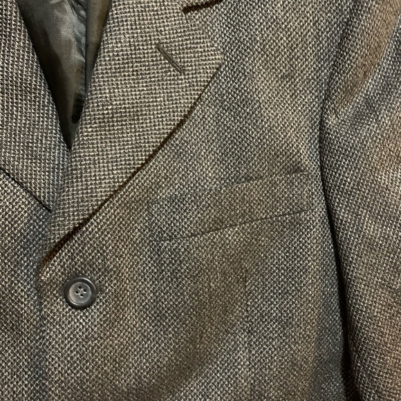 MOORE’s LINEAGE | 3 Button Charcoal Sports Coat - Picture 8 of 12